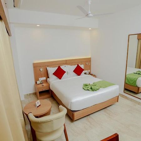 Kings Regency Kozhikode Exterior photo